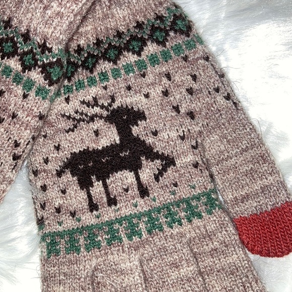 Holiday Reindeer Festive Knit Gloves Tan NEW - Picture 5 of 7
